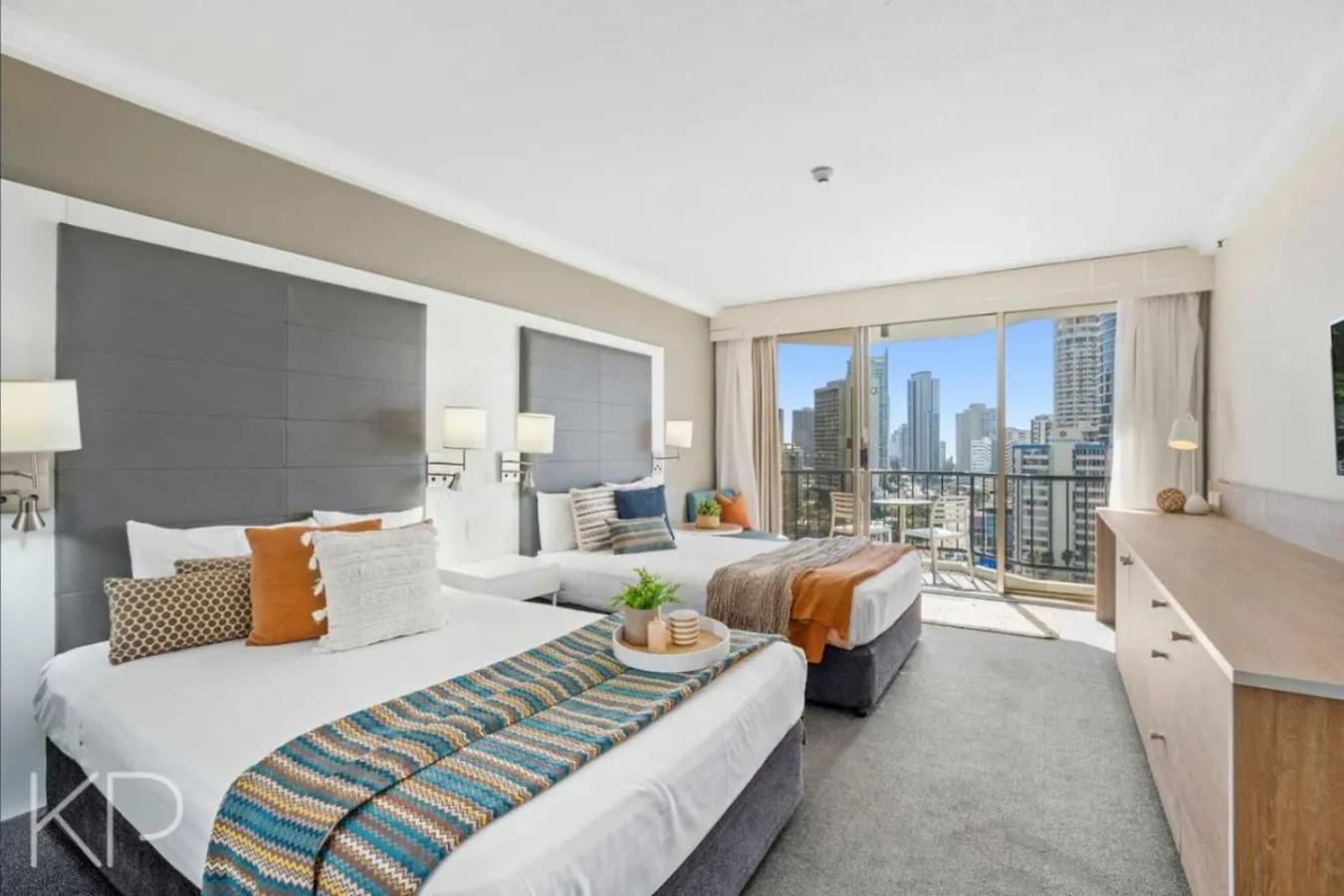 Bright Oceanview Apartment On Level 11, Mantra On View, Surfers Paradise Gold Coast